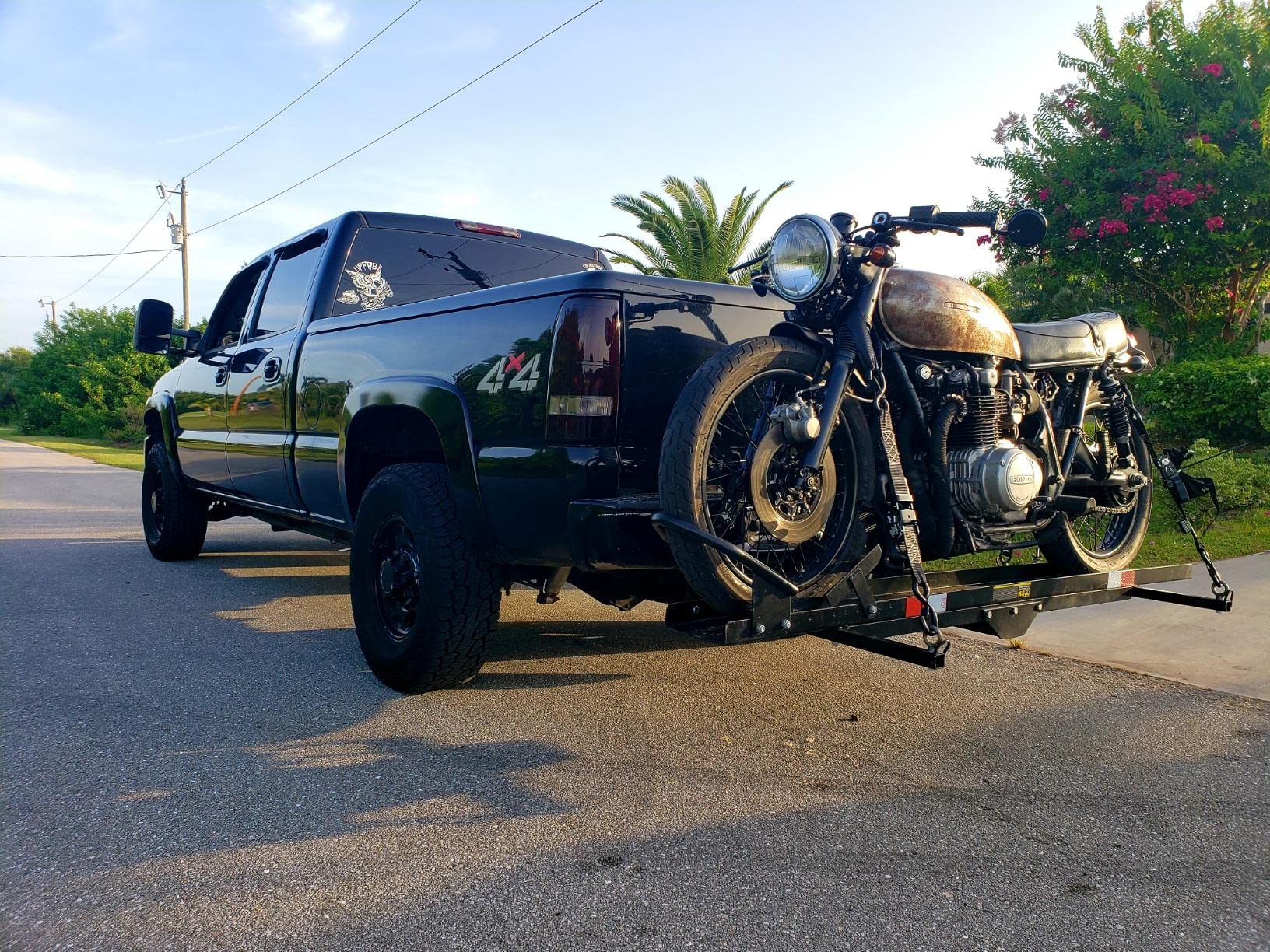 600 LBS Motorcycle Carrier Dirt Bike Rack Hitch Mount Hauler Heavy Duty with Loading Ramp - Image 8