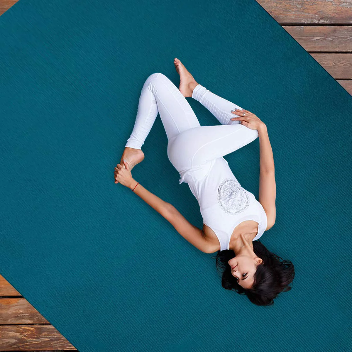 Large Yoga Mat, 7' x 5' x 8mm and 6' x 4' x 8mm with Straps - Image 16